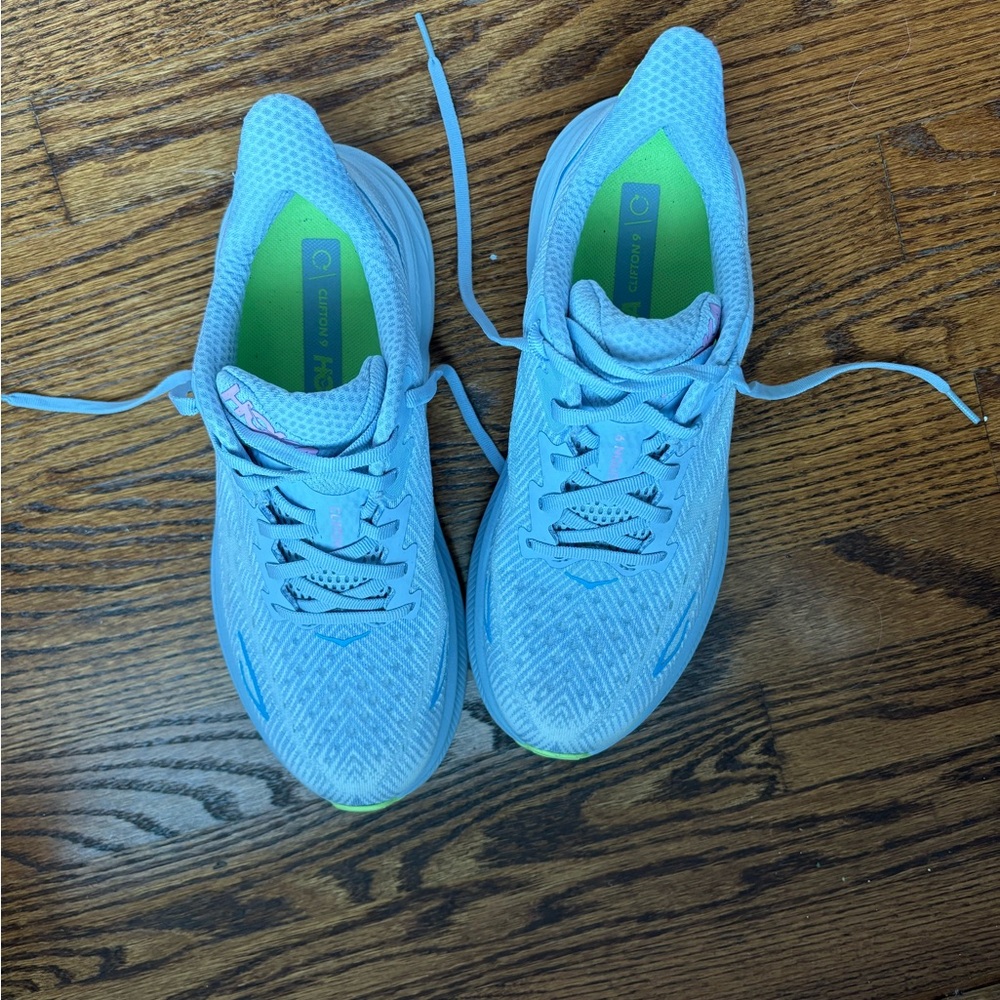 Hoka Clifton 9 Like new